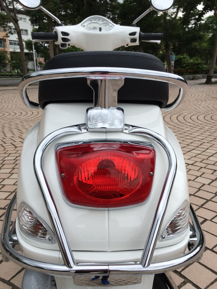 2017最新 VESPA LX i-get引擎版+半專業開箱文