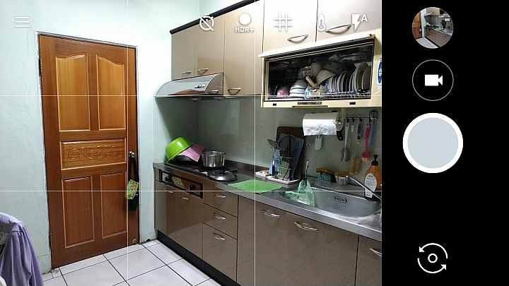 ZF4 ZE554KL 已支援ZF2 變壓器9V快充顯示以及Google +HDR
