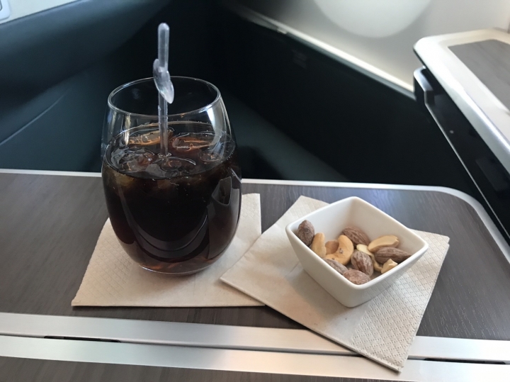 飛行紀錄:新加坡-香港 國泰首架A350 CX690 商務艙