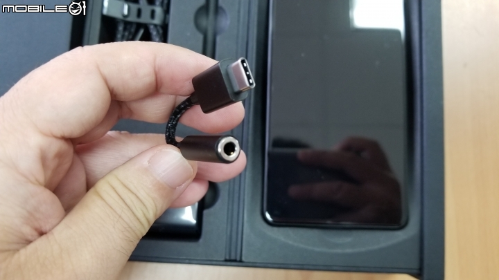 [開箱]Essential Phone 安卓之父Andy Rubin 設計款手機 簡單分享~