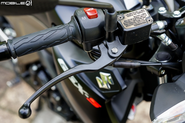 孿生兄弟不同調 SUZUKI GSX-S150 試駕
