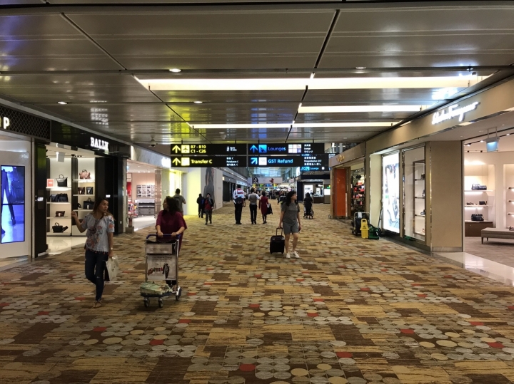 飛行紀錄:新加坡-香港 國泰首架A350 CX690 商務艙