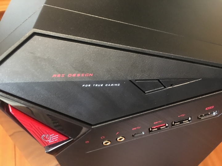 [開箱]MSI INFINITE A 炫光桌機