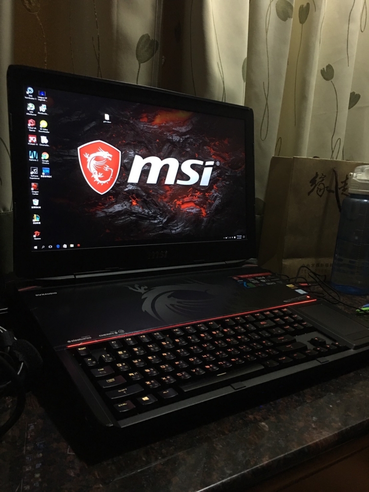 [開箱]  MSI GT83VR 7RF Titan SLI 效能怪獸 (附上黑色沙漠等實際遊戲測試影片)