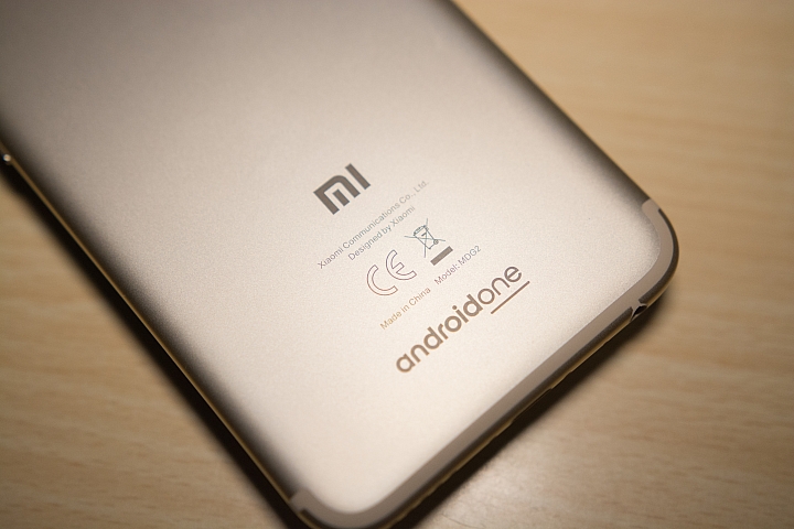 開箱&分享 小米A1 - Android One