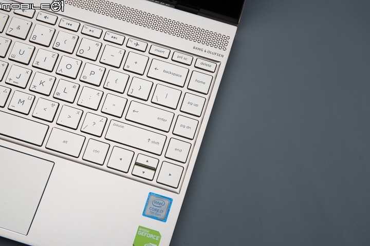 HP Envy 13-ad050TX 輕薄、獨顯、長效續航力