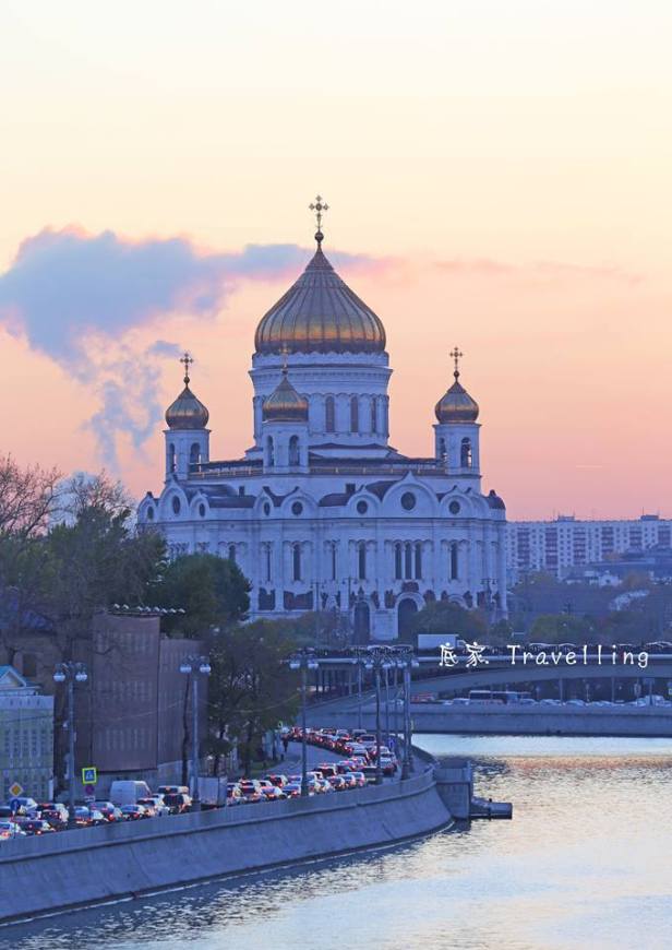 讓我們來一份「莫斯科」的楓葉吧！ – Here, I am travelling