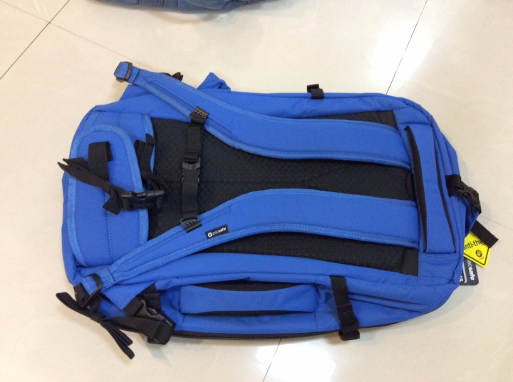 pacsafe Venturesafe EXP45 不負責任開箱