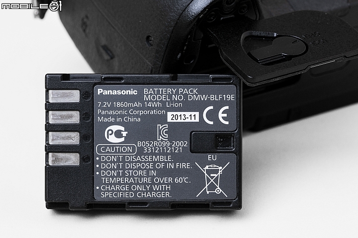 內建五軸五級防手震 4K 60p 錄影加持 ‧Panasonic Lumix DC-GH5