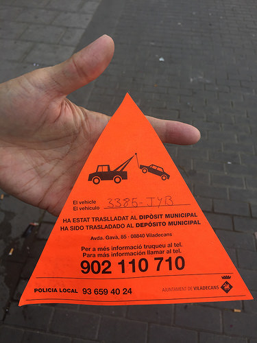 【歐洲自助,西班牙,巴塞隆納近郊】歐洲租車自駕旅程中貴氣的一堂課;我們的車被拖吊啦~~~~再見,200歐元。