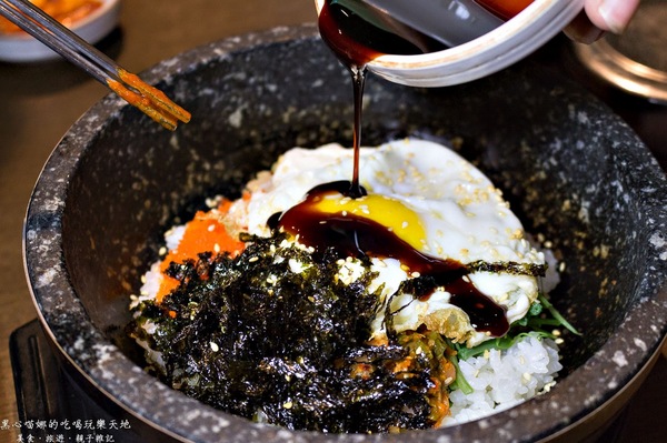 (邀稿)高雄前鎮︱玉豆腐韓國豆腐煲專門店(高雄夢時代店)