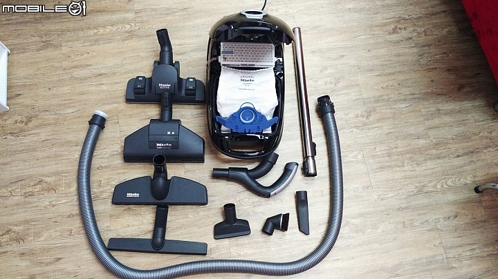 吸塵器 Miele Complete C3 Special PowerLine 使用感想