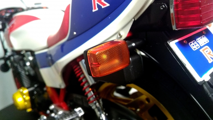 十年磨一劍，1/6比例的合金大傢伙Autoart 1/6曠世傑作機 CB1100R RD
