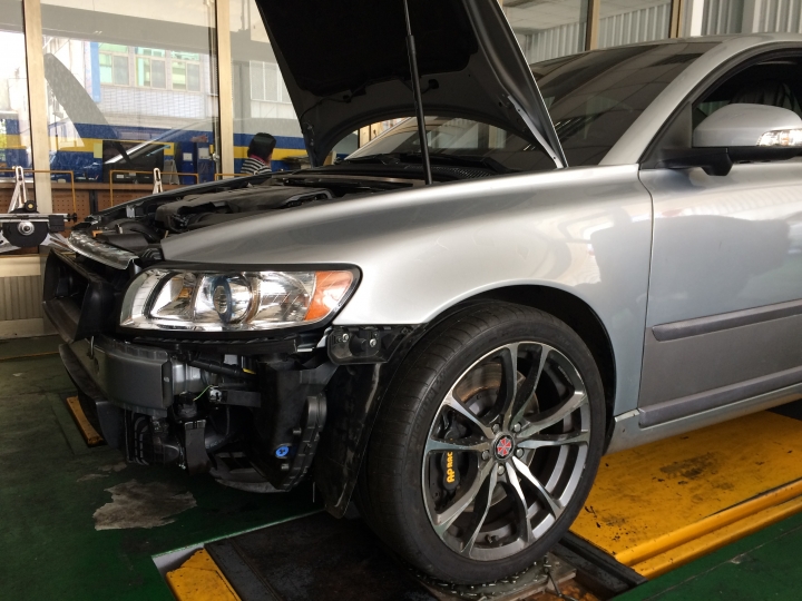 S40-D4國道撞擊後之修復