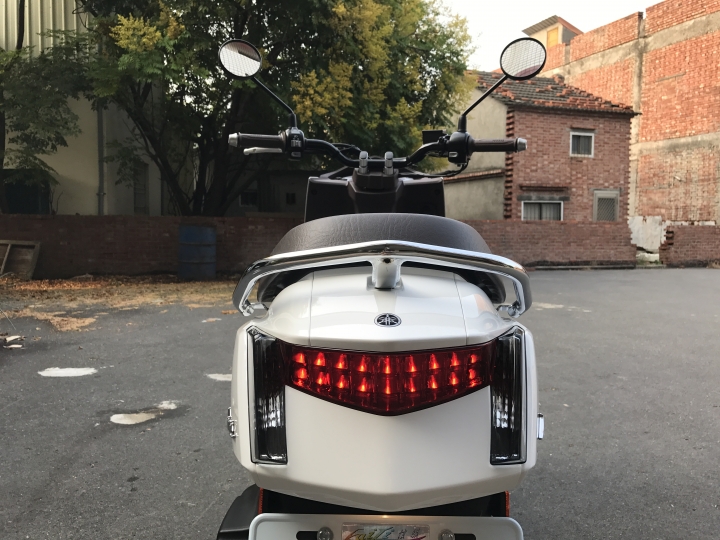 ［開箱］女王今年的第二部新機車Yamaha limi