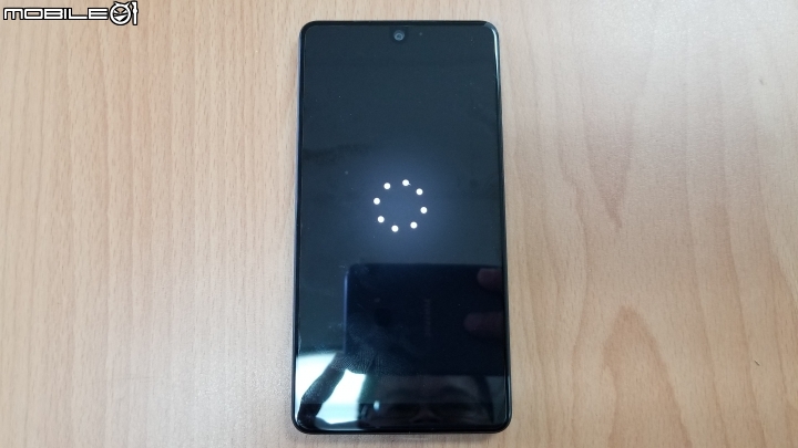 [開箱]Essential Phone 安卓之父Andy Rubin 設計款手機 簡單分享~