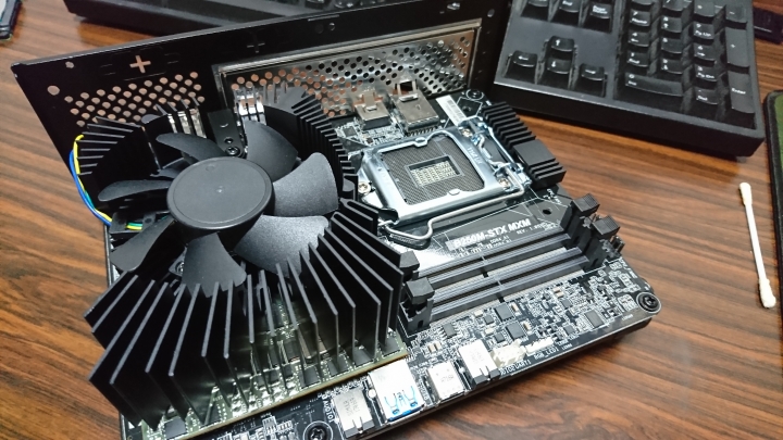 有獨顯的STX ASRock Deskmini GTX1060 不專業開箱