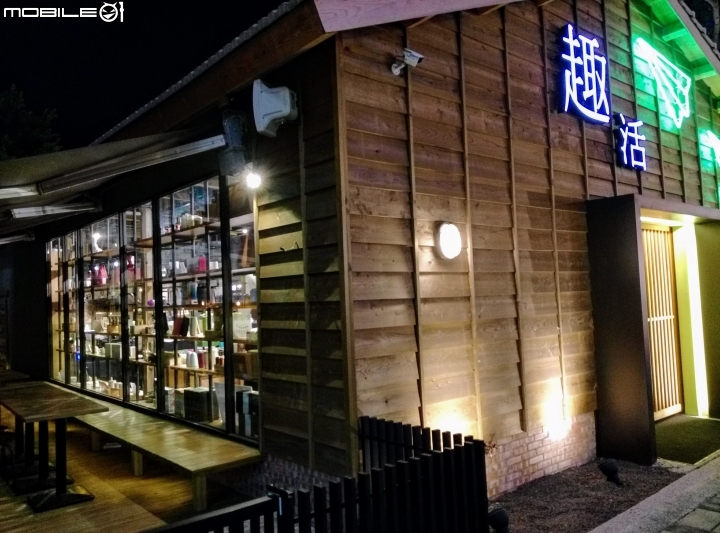 街角裝置藝術 9月15號夜拍 全美戲院 吳園 藍晒圖 氣象局