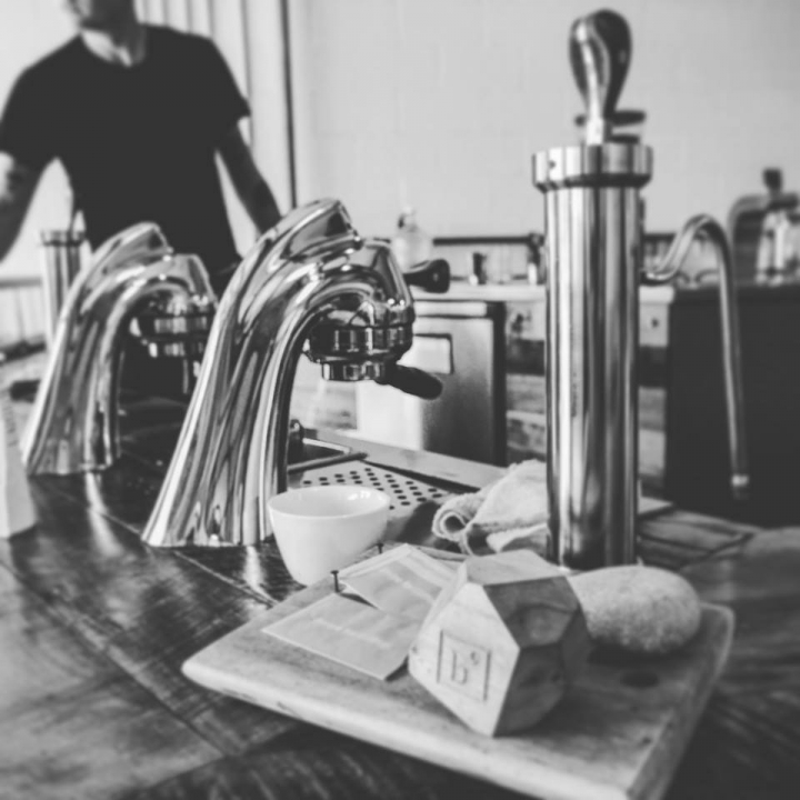 分享文 [洛杉磯跑店-1 Bar Nine]