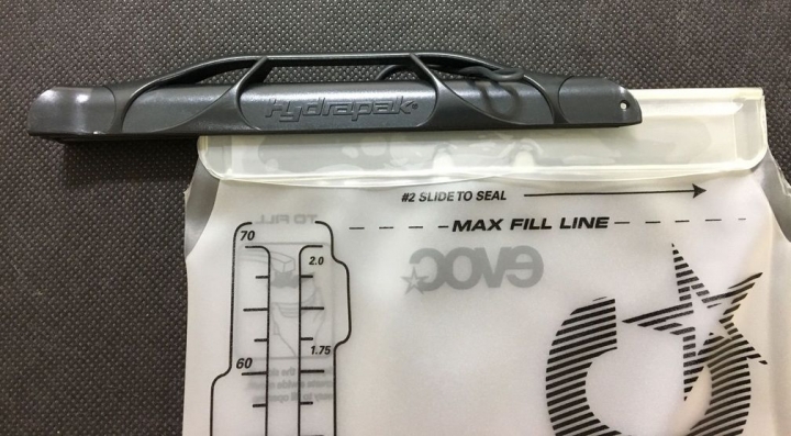 【開箱】EVOC HYDRATION BLADDER 2L 水袋
