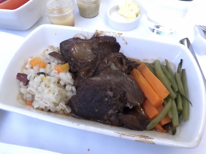 飛行紀錄:新加坡-香港 國泰首架A350 CX690 商務艙