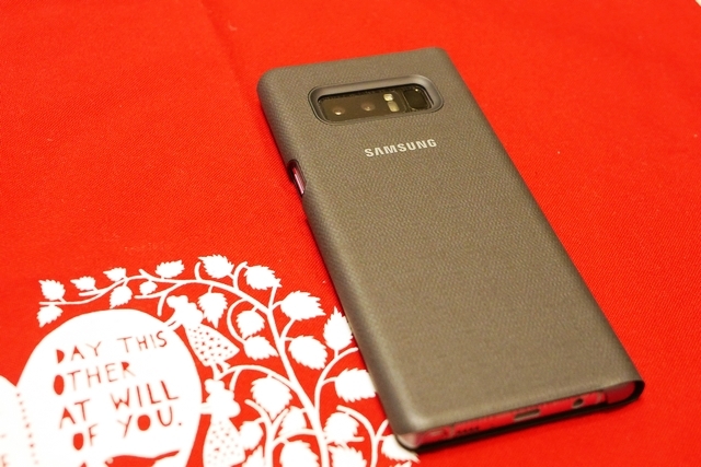 9/30更新：被要求補付3000元 /【開箱】等不到黑色也無妨～SAMSUNG NOTE8 x 原廠LED皮套