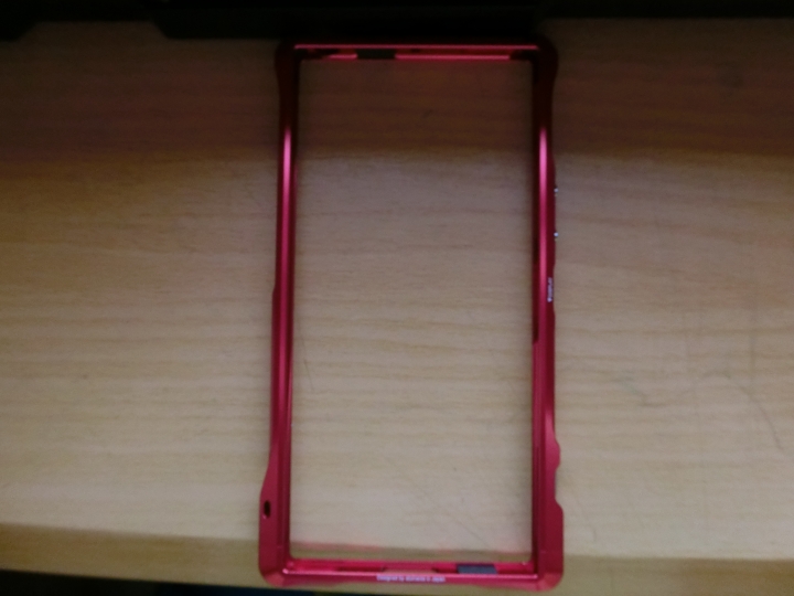 alumania EDGE LINE for Xperia XZ Premium 不專業開箱