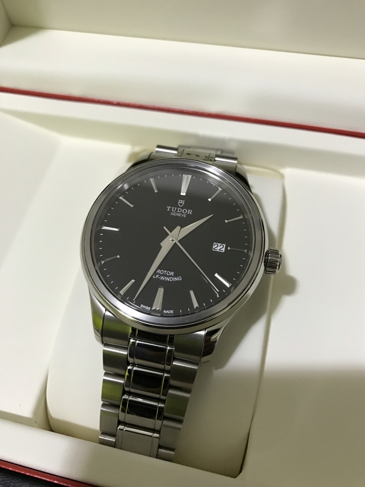 TUDOR STYLE vs TITONI MASTER