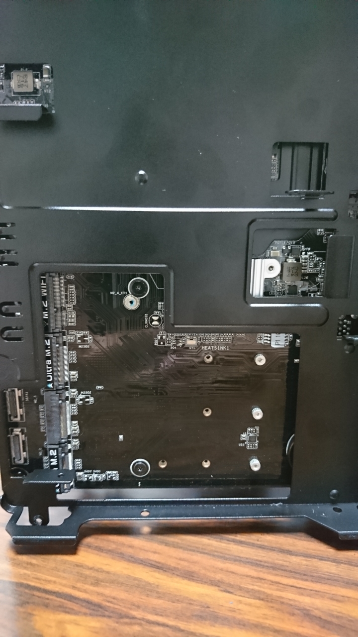 有獨顯的STX ASRock Deskmini GTX1060 不專業開箱