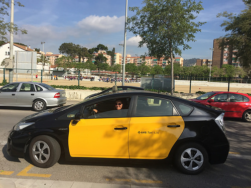 【歐洲自助,西班牙,巴塞隆納近郊】歐洲租車自駕旅程中貴氣的一堂課;我們的車被拖吊啦~~~~再見,200歐元。