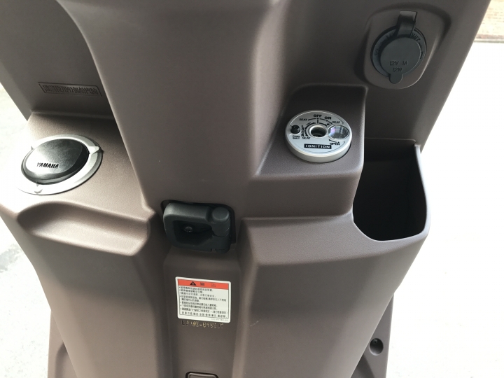 ［開箱］女王今年的第二部新機車Yamaha limi