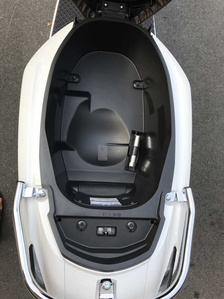 ［開箱］女王今年的第二部新機車Yamaha limi