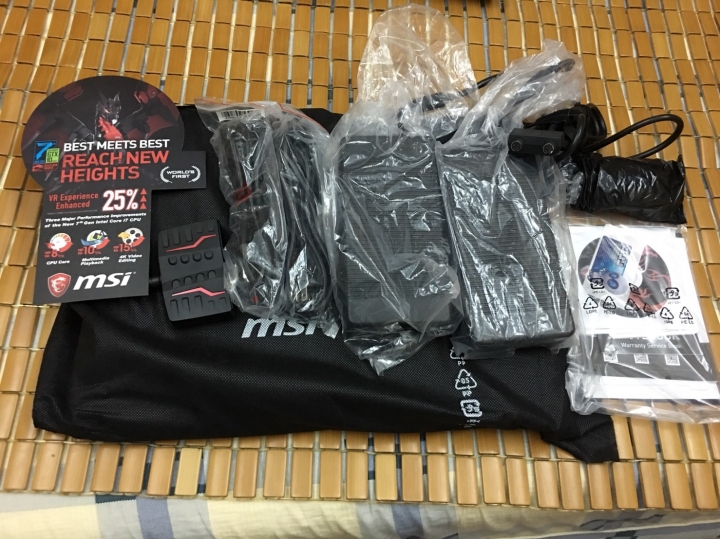 [開箱]  MSI GT83VR 7RF Titan SLI 效能怪獸 (附上黑色沙漠等實際遊戲測試影片)