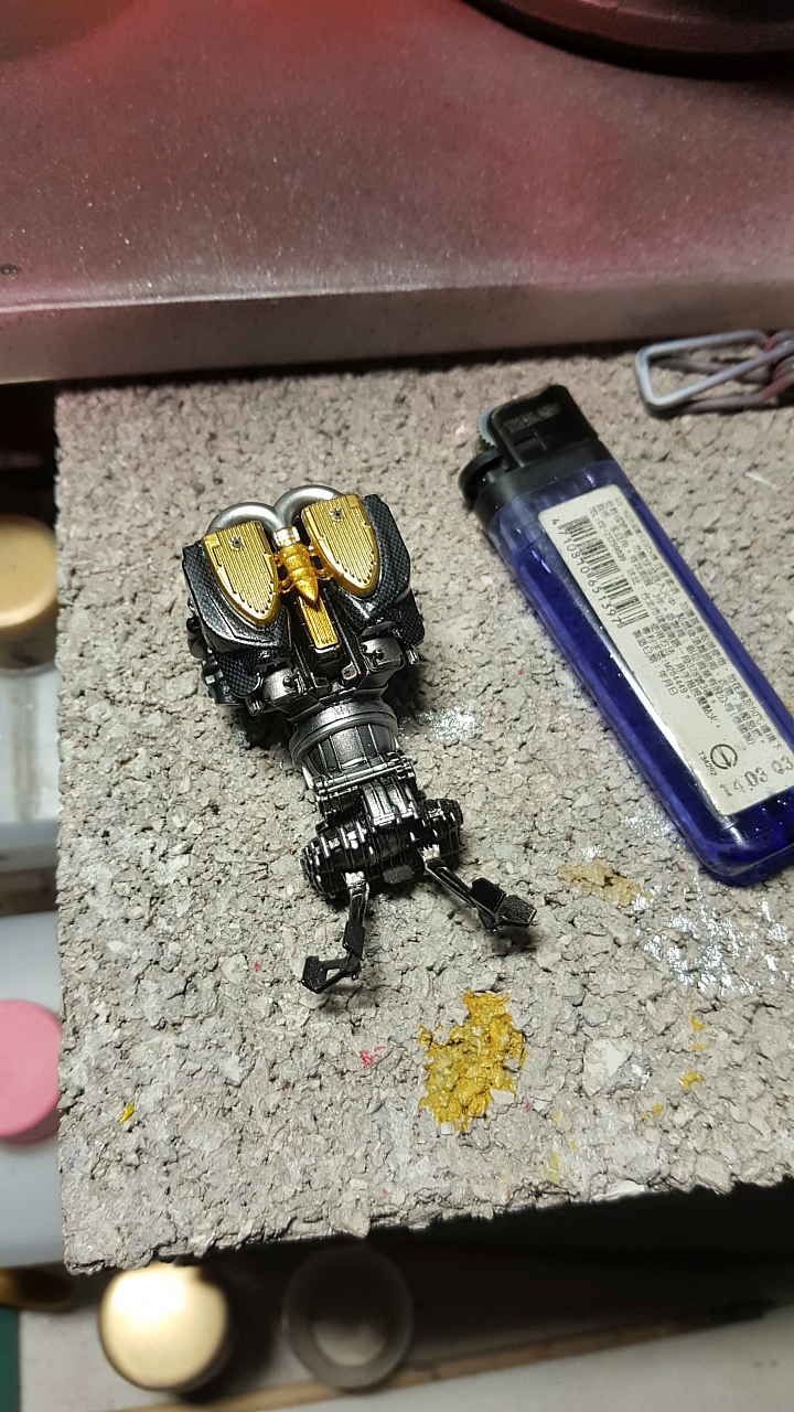 [Aoshima 1:24] 青島 風神 Pagani Huayra  對稱斜紋碳纖維 X 金屬藍（固定全開）
