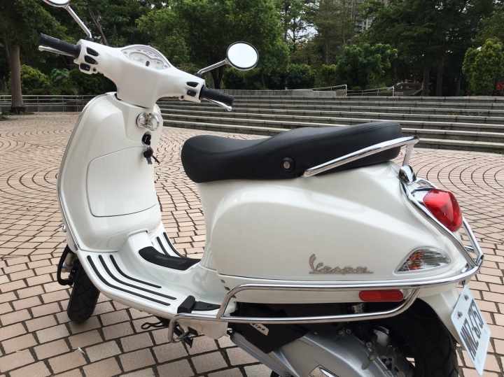 2017最新 VESPA LX i-get引擎版+半專業開箱文