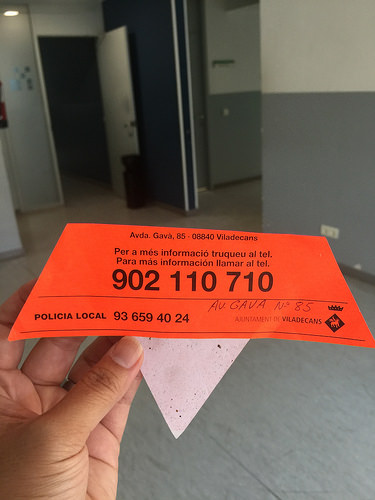【歐洲自助,西班牙,巴塞隆納近郊】歐洲租車自駕旅程中貴氣的一堂課;我們的車被拖吊啦~~~~再見,200歐元。