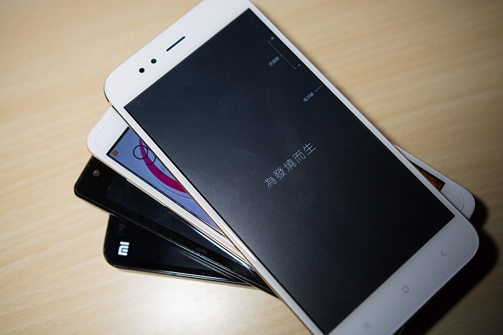 開箱&分享 小米A1 - Android One