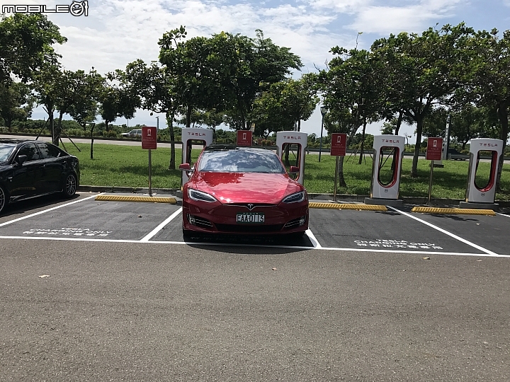 Tesla Model S 90D 深度駕駛 Drive to Believe 體驗分享 大家如果喜歡請多分享及按讚支持喔