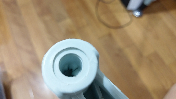 ((分享)) IDEA 黑白配色 炫炮電腦椅 ............吐血心得Orz.....