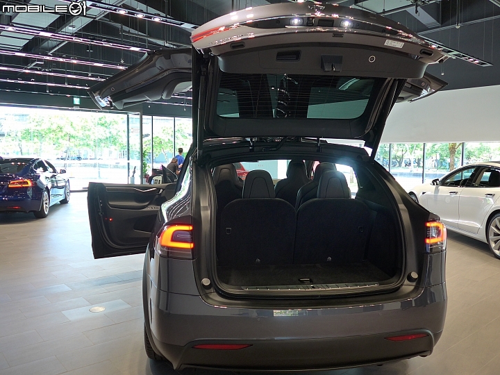 Tesla Model S 90D 深度駕駛 Drive to Believe 體驗分享 大家如果喜歡請多分享及按讚支持喔