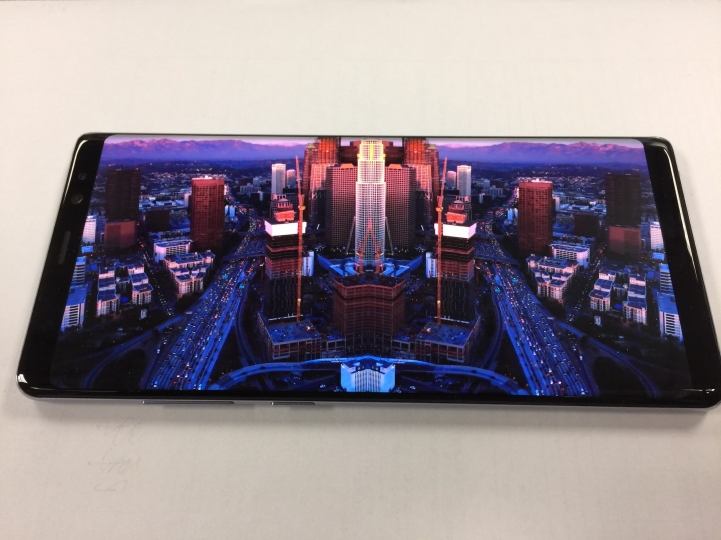 終於拿到期待已久的Samsung Galaxy Note8