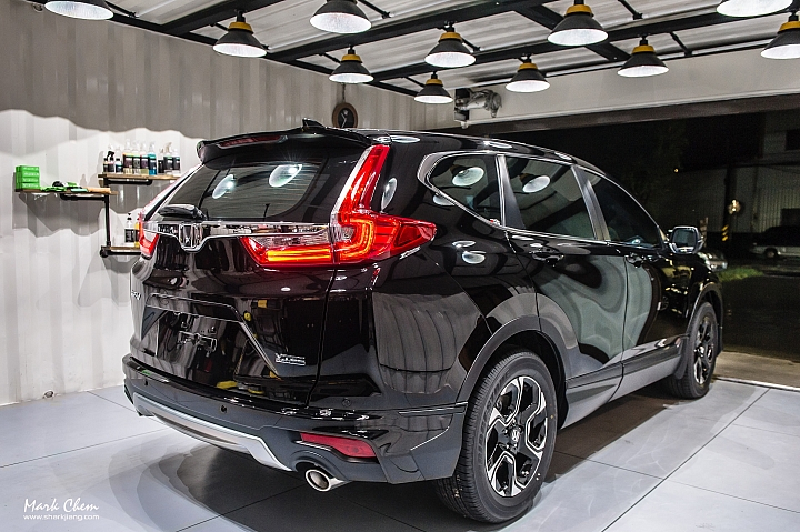 CRV 5 小黑開箱（有圖文字少）更新小黑上大腳