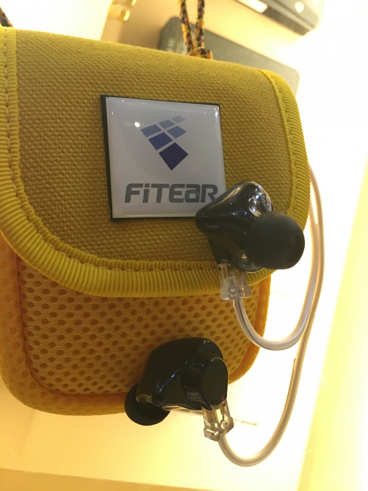 Fitear Universal - 輕鬆聽音樂