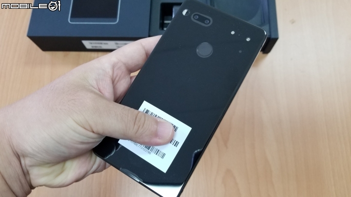 [開箱]Essential Phone 安卓之父Andy Rubin 設計款手機 簡單分享~