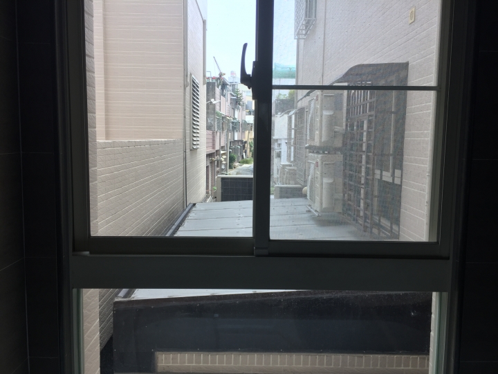 請問這樣有壁刀跟路沖嗎？