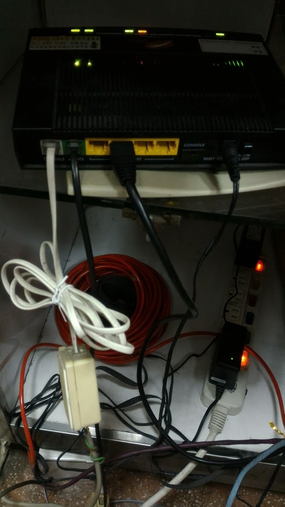 請問中華電信 ADSL 都這樣接嗎 更正不是ADSL是VDSL