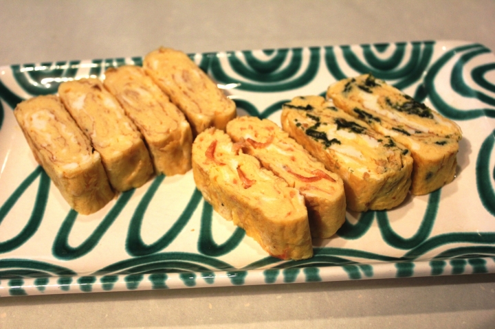 【我家餐桌上的日本料理之二】 便當的經典菜餚，甜味日式煎蛋捲