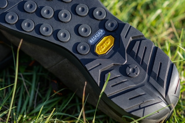 [亂開箱] Arcteryx 始祖鳥 Acrux SL Leather GTX 皮革登山鞋