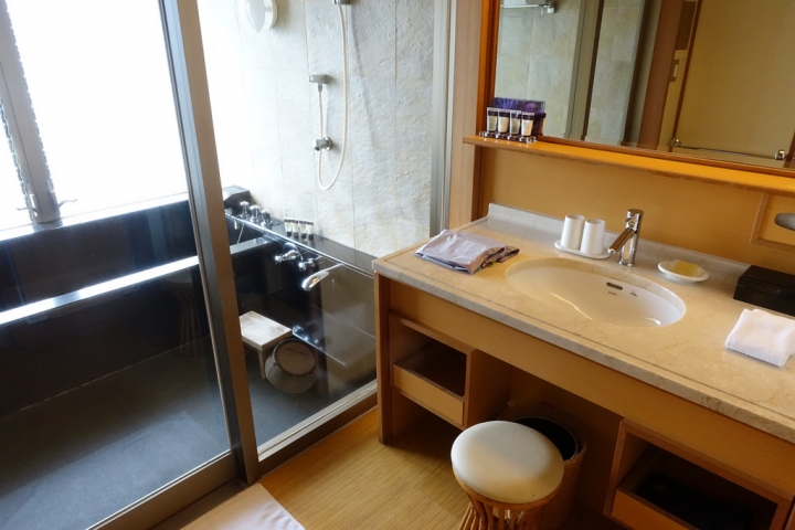 【北投】日勝生加賀屋國際溫泉飯店。園景和式標準套房住宿與早餐心得
