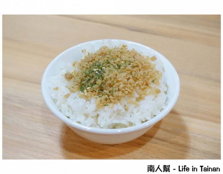 【台南中西區-美食】台南老饕店｜豆乳魚湯｜前身是鱻魚湯｜林百貨美食｜不加鹽就鮮甜無比 ~ 和興號鮮魚湯